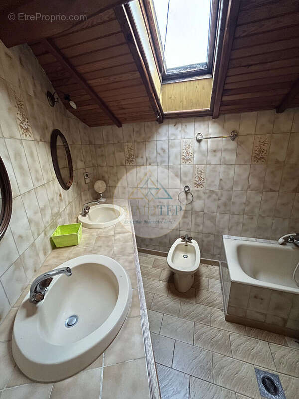 Maison à ROMANS-SUR-ISERE