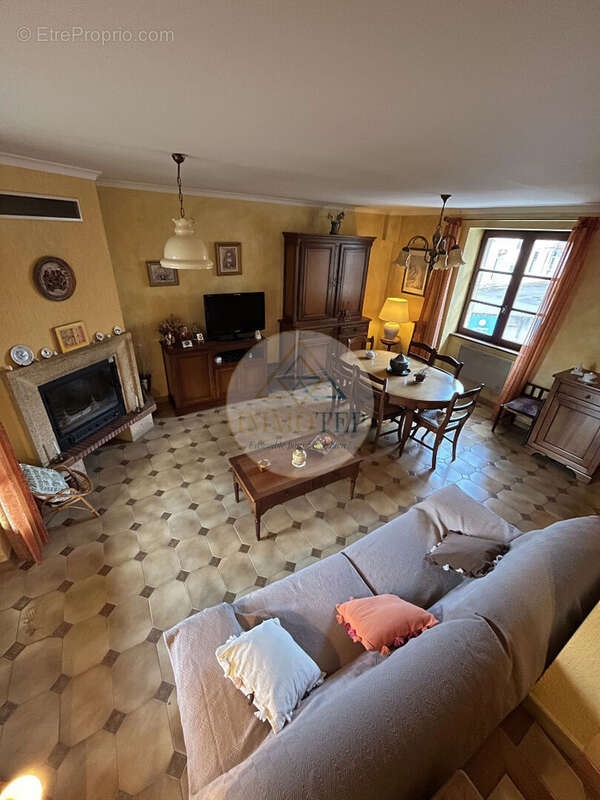 Maison à ROMANS-SUR-ISERE