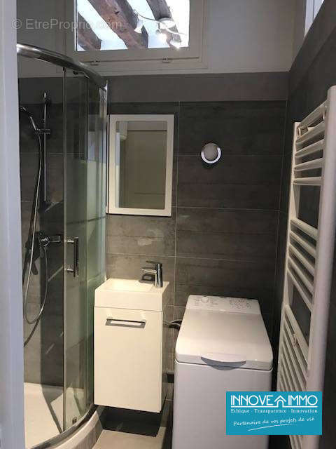 salle d&#039;eau avec toilettes - Appartement à SAINT-GERMAIN-EN-LAYE
