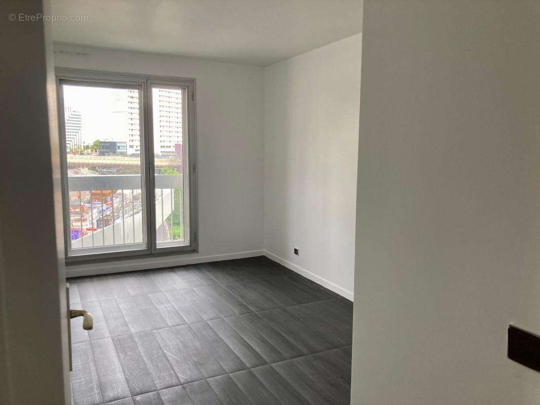 Appartement a louer puteaux - 4 pièce(s) - 89 m2 - Surfyn