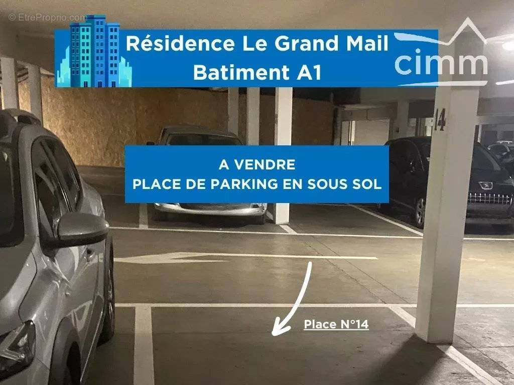 Parking à SAINT-PIERRE-DES-CORPS