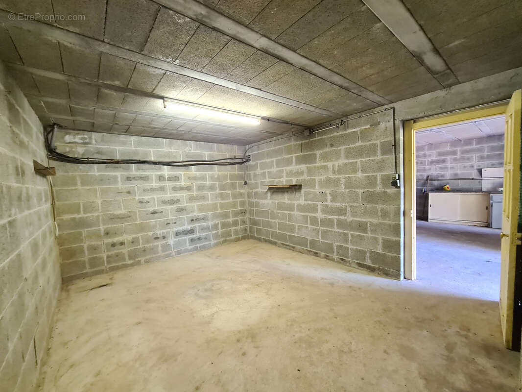 Maison à SAINT-BOMER-LES-FORGES