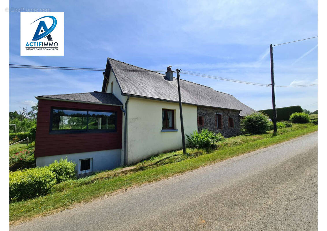 Maison à SAINT-BOMER-LES-FORGES