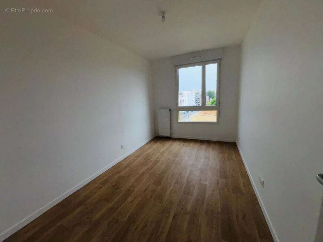 Appartement à CLICHY-SOUS-BOIS