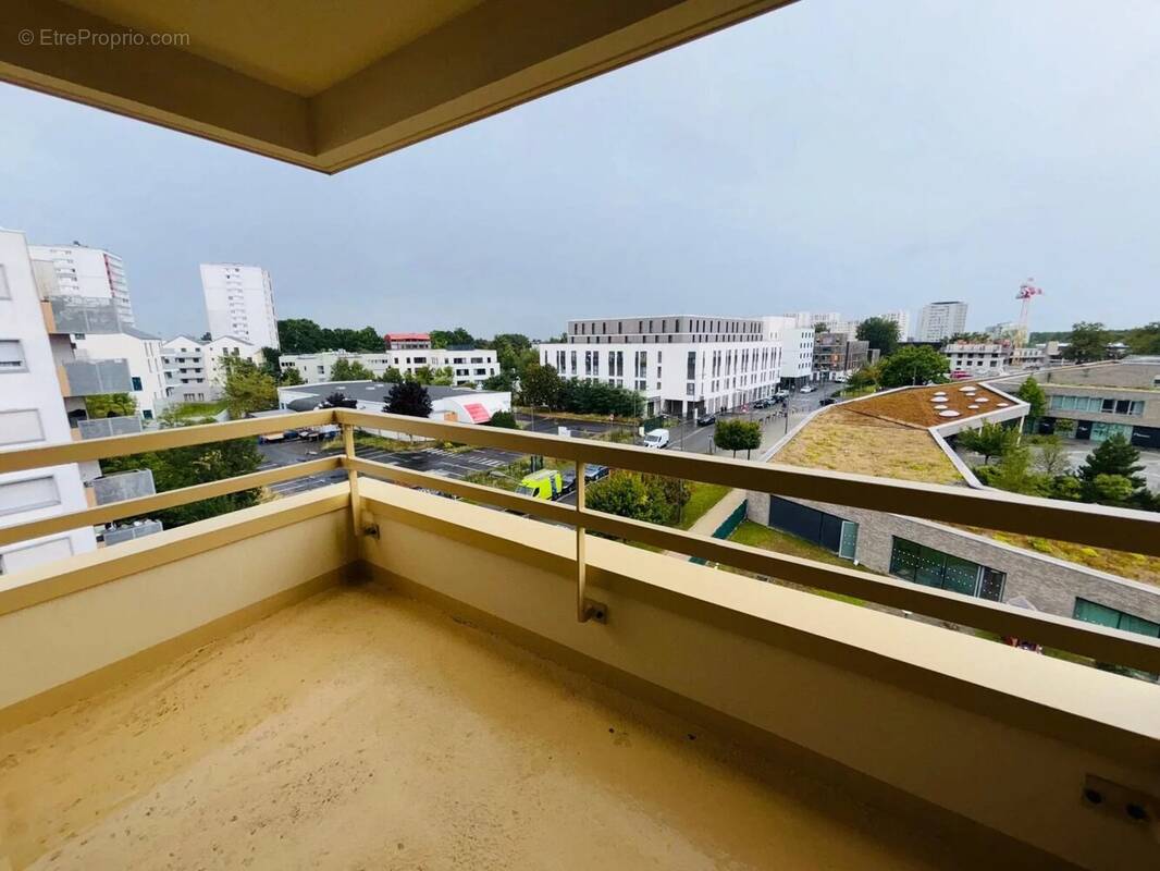 Appartement à CLICHY-SOUS-BOIS