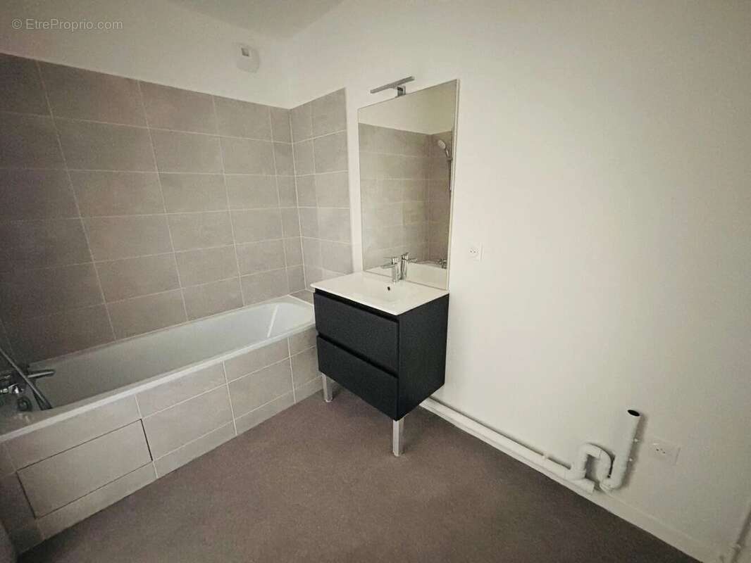 Appartement à CLICHY-SOUS-BOIS