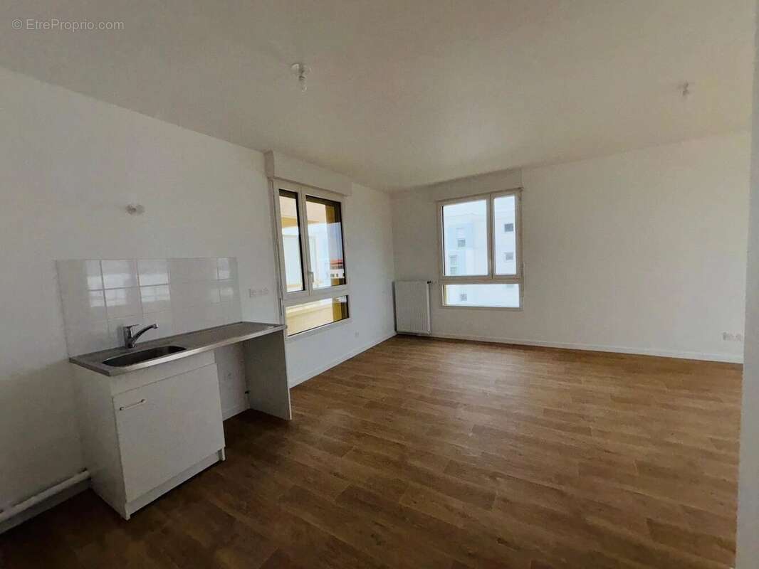 Appartement à CLICHY-SOUS-BOIS