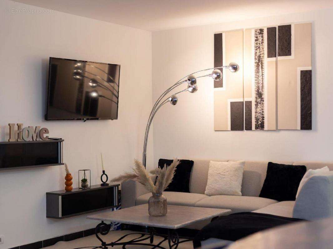 Appartement a louer argenteuil - 5 pièce(s) - 111 m2 - Surfyn