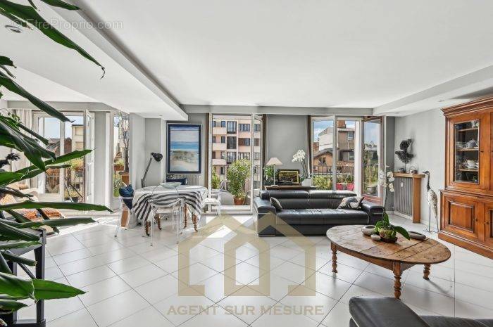 Appartement a louer colombes - 5 pièce(s) - 143 m2 - Surfyn
