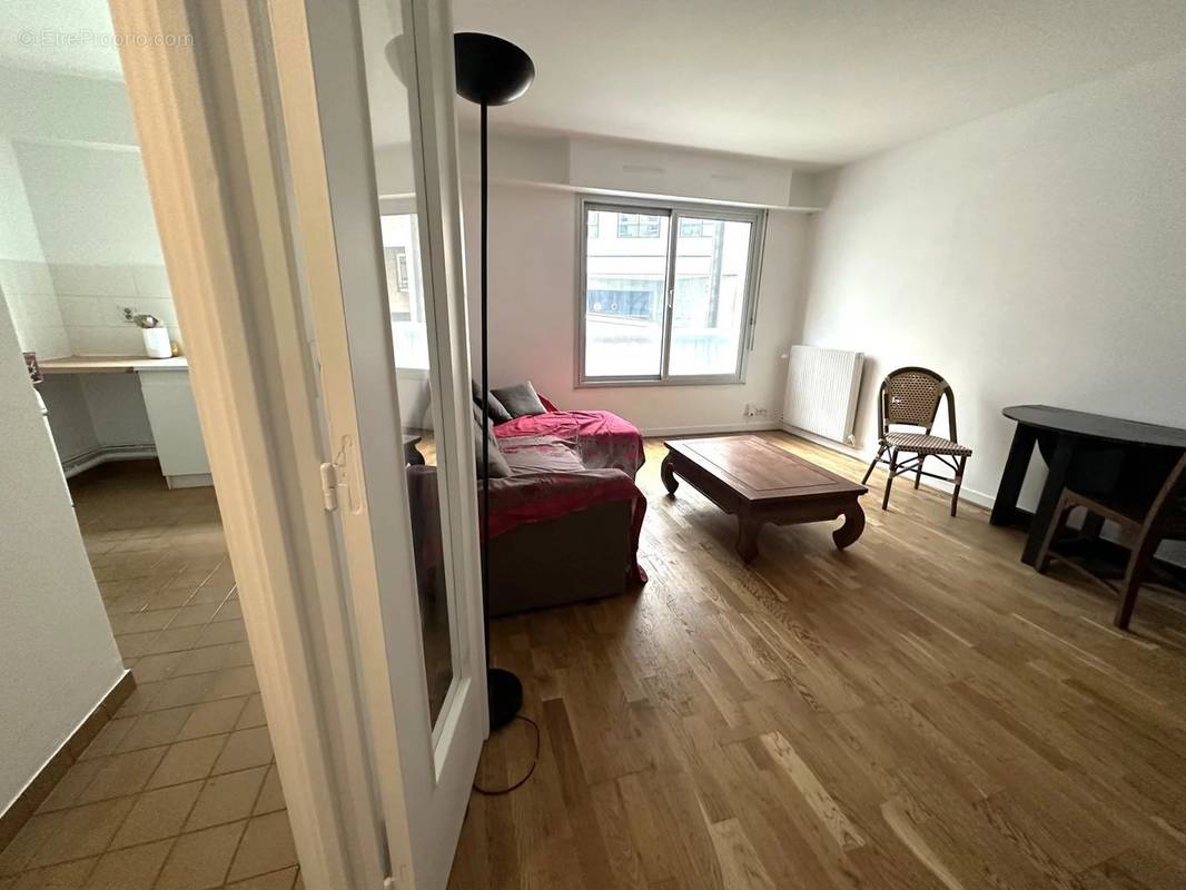 Appartement 2 pièce(s) 45 m²à vendre Paris-19e-arrondissement