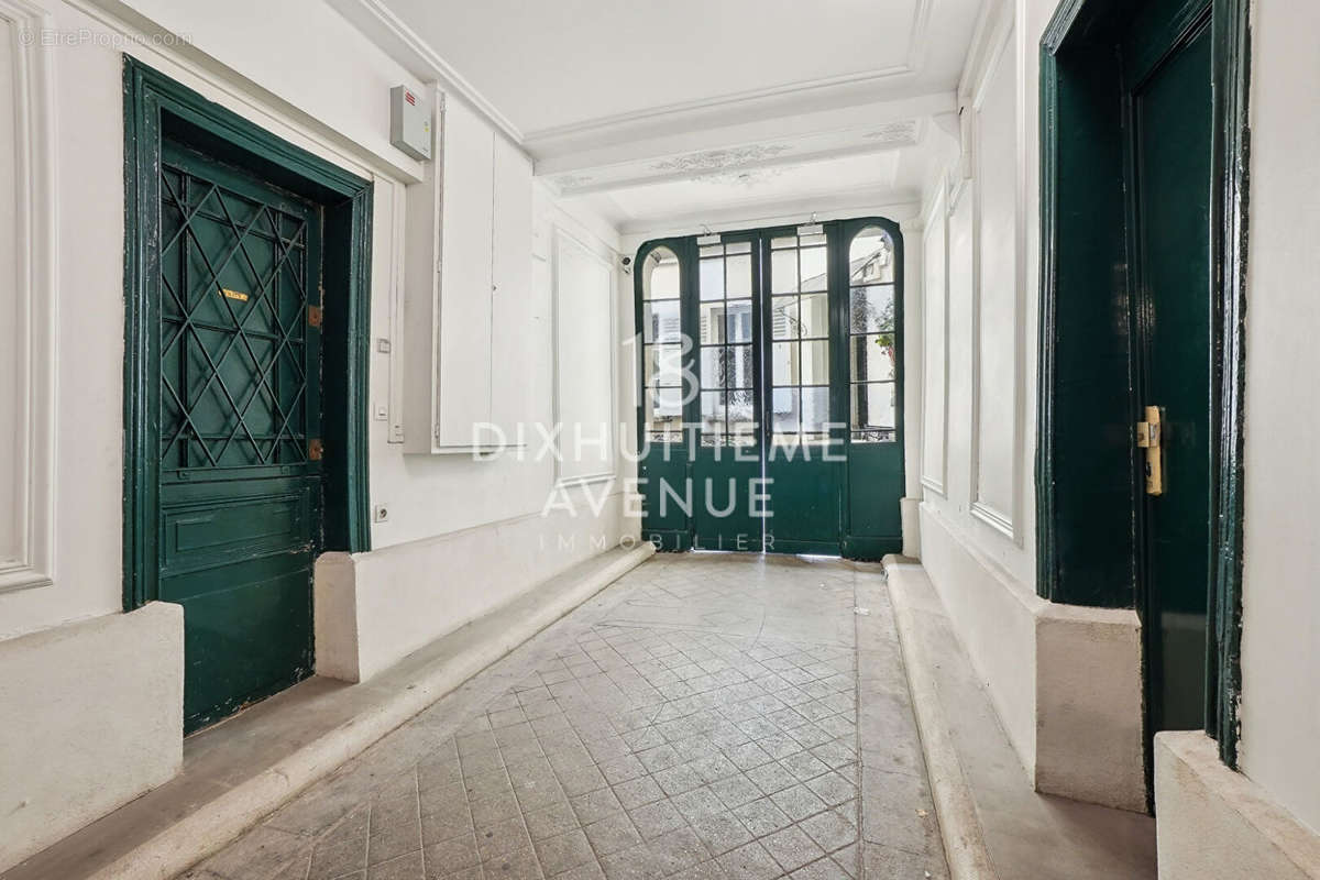 Appartement a louer paris-18e-arrondissement - 1 pièce(s) - 20 m2 - Surfyn