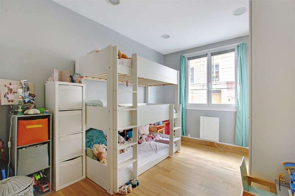Appartement a louer paris-20e-arrondissement - 4 pièce(s) - 89 m2 - Surfyn