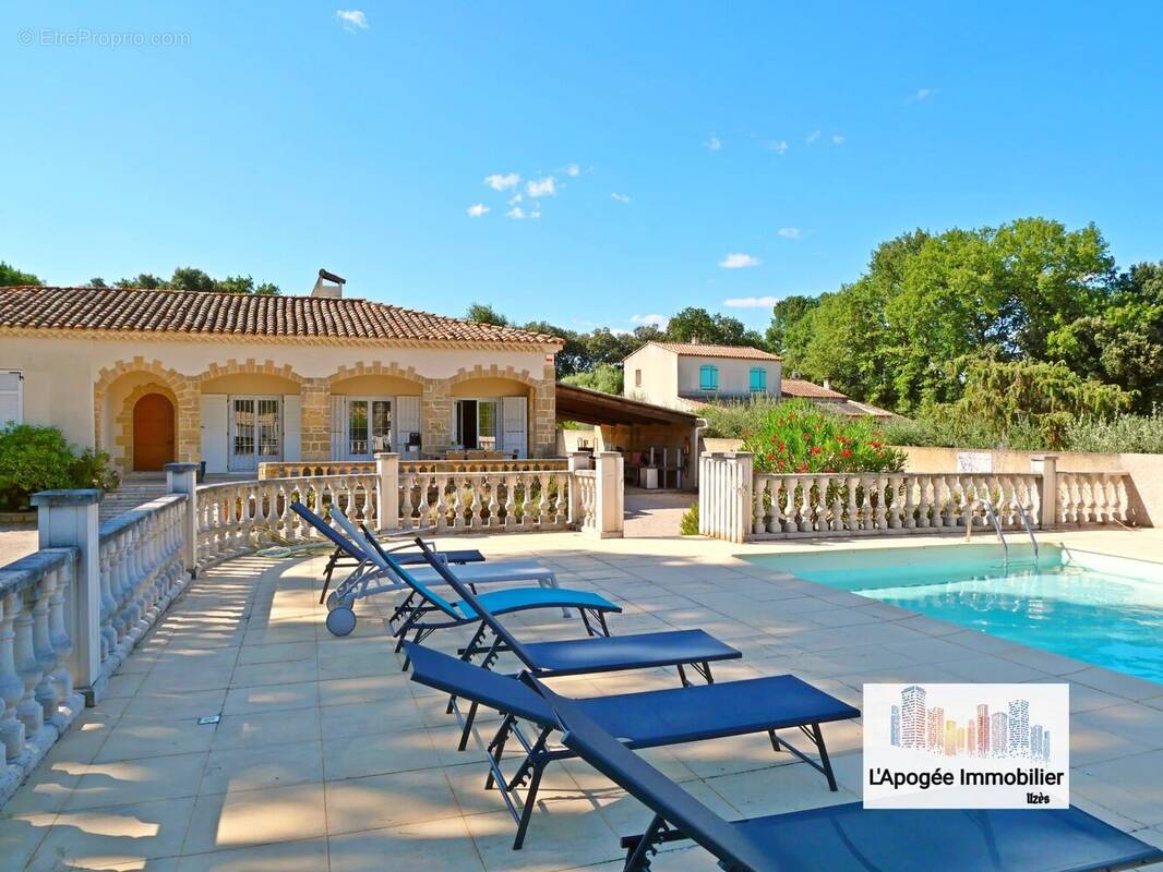Maison à UZES