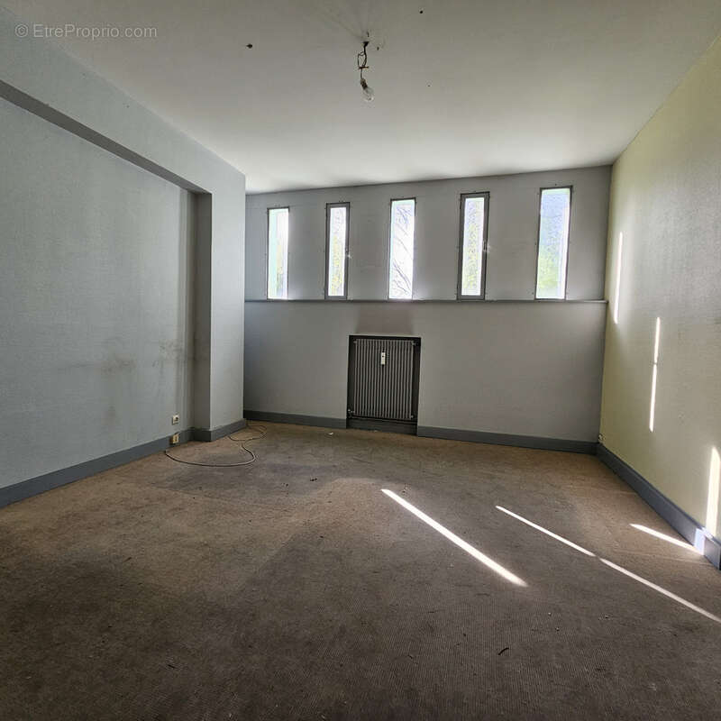 Commerce à VALENCIENNES