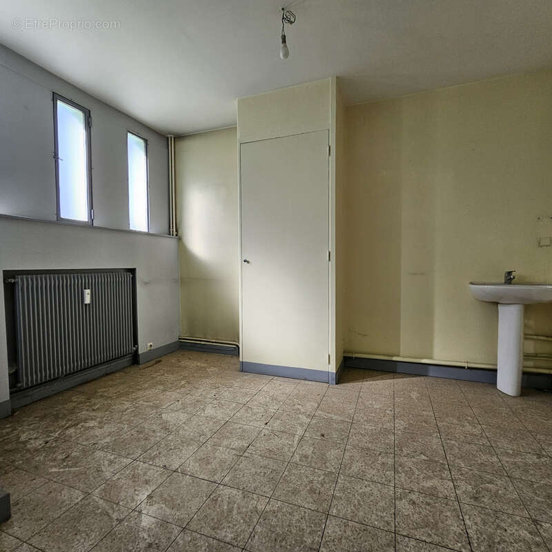 Commerce à VALENCIENNES