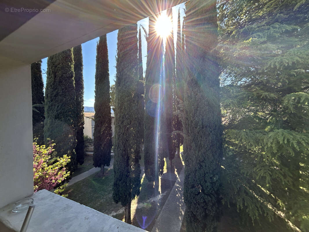 Appartement à BEAUMETTES