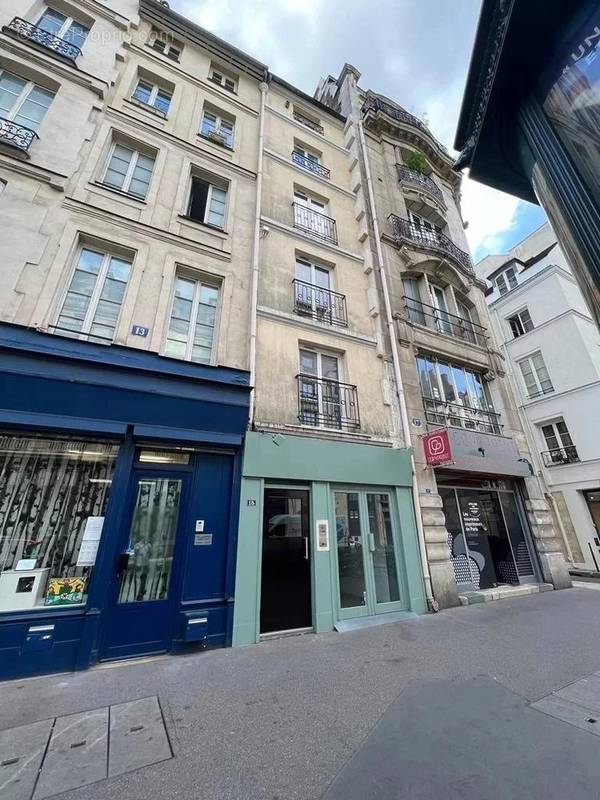 Appartement à PARIS-3E