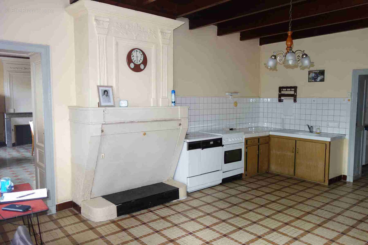 Maison à SAINT-CIERS-SUR-GIRONDE