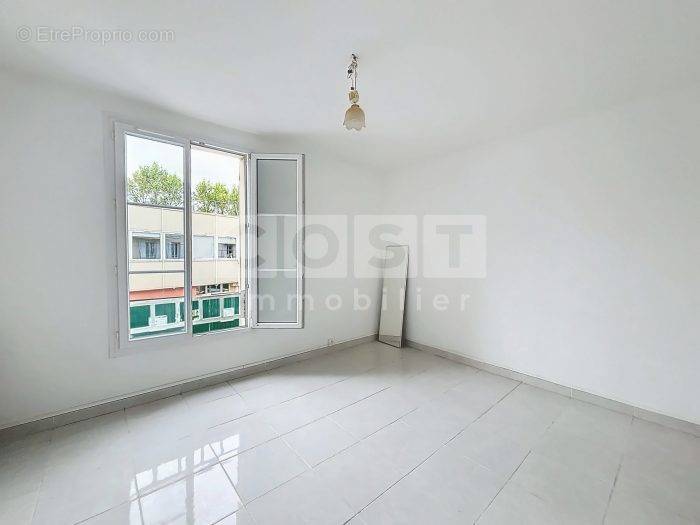 Appartement a louer colombes - 2 pièce(s) - 35 m2 - Surfyn