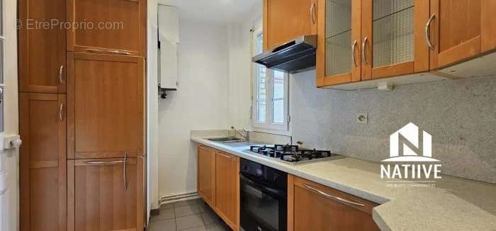Appartement a vendre  - 4 pièce(s) - 75.87 m2 - Surfyn