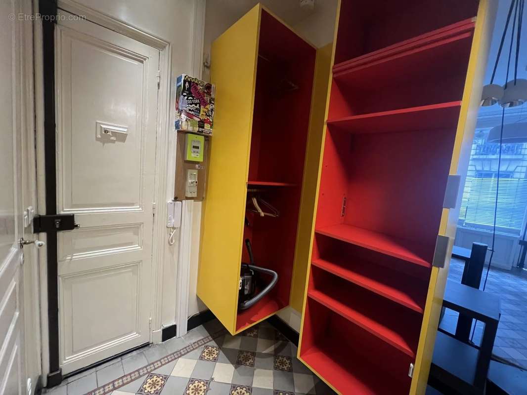 Appartement a louer paris-18e-arrondissement - 1 pièce(s) - 42 m2 - Surfyn