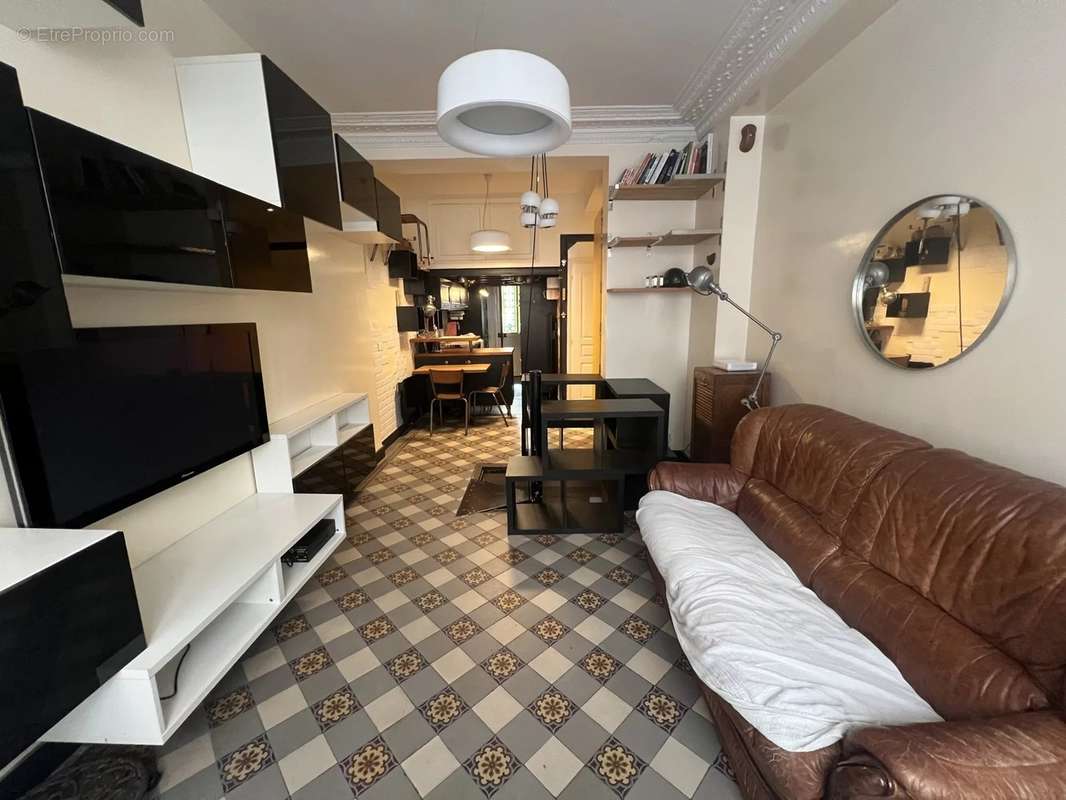 Appartement a louer paris-18e-arrondissement - 1 pièce(s) - 42 m2 - Surfyn