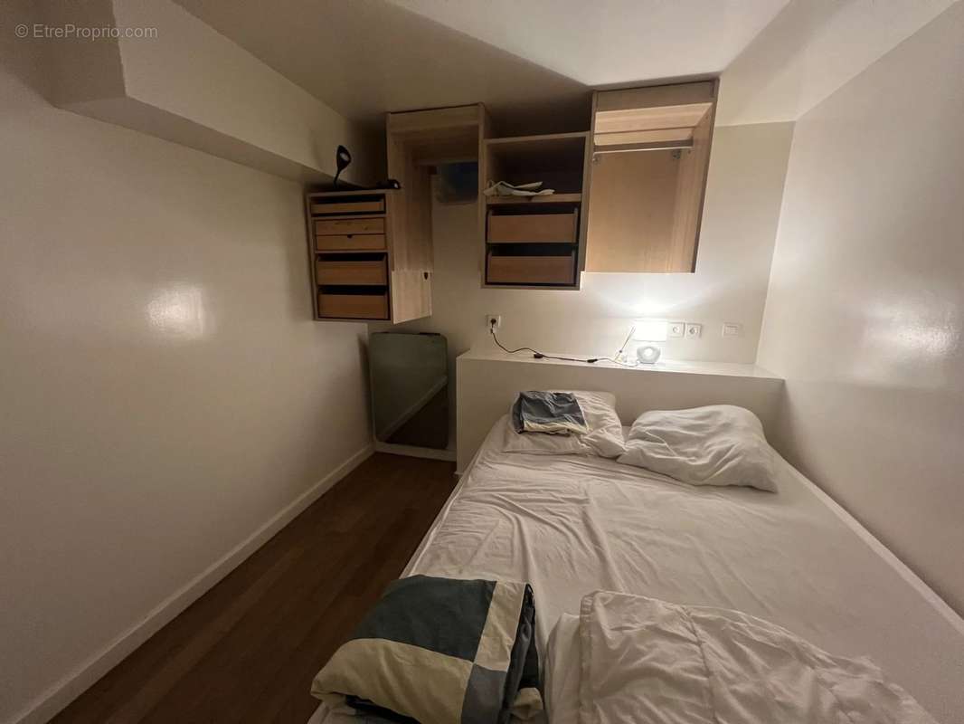 Appartement a vendre  - 1 pièce(s) - 42 m2 - Surfyn