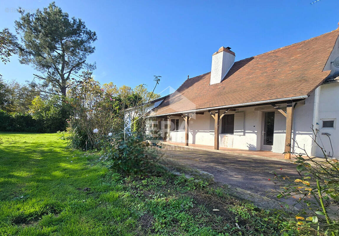 Maison à MONTPON-MENESTEROL