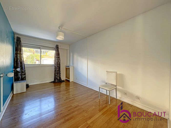 Appartement a louer le plessis-robinson - 3 pièce(s) - 74 m2 - Surfyn