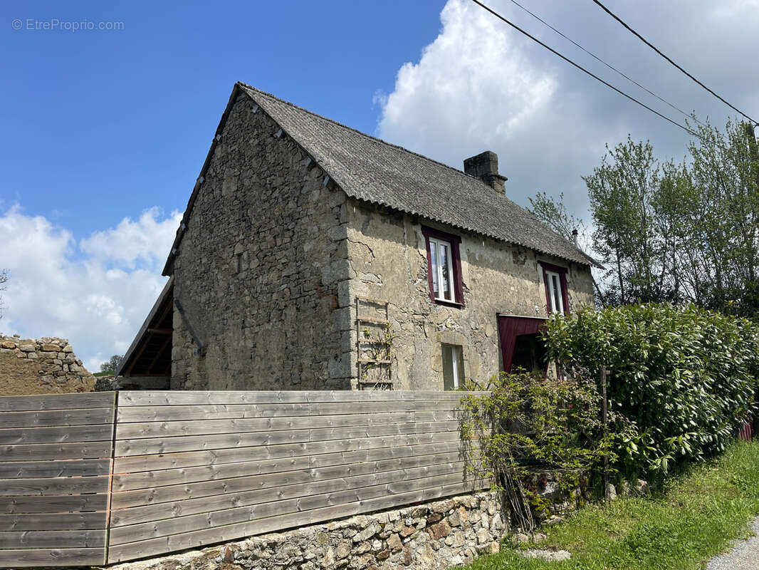 Maison à CHARENSAT