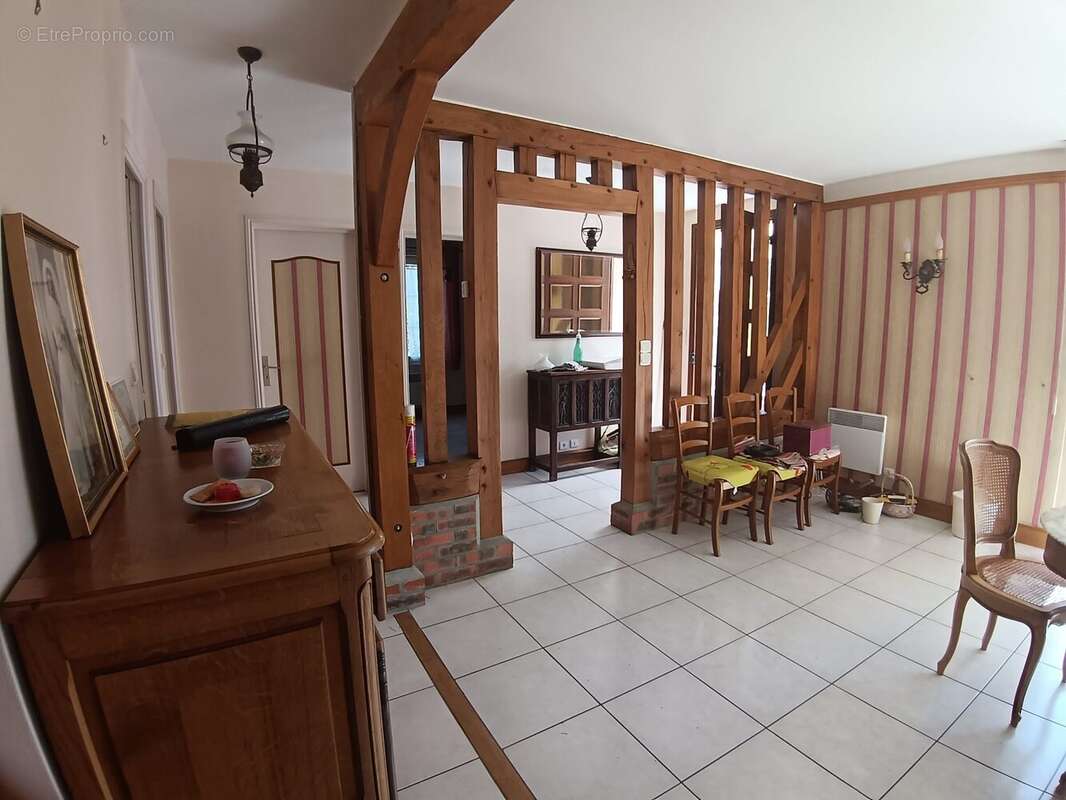 Maison à MEZIDON-CANON