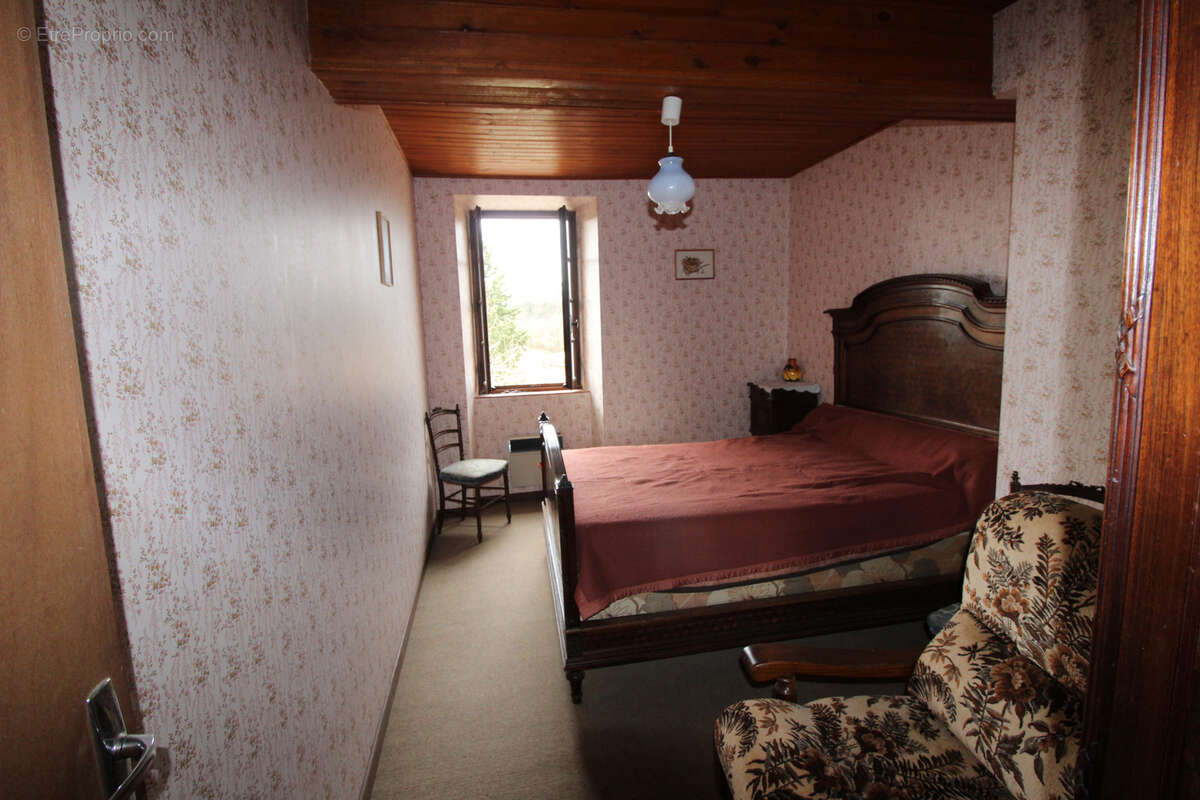 Maison à MONTGRADAIL