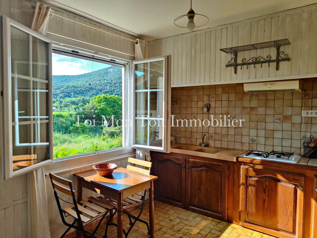 Maison à SAINT-HIPPOLYTE-DU-FORT