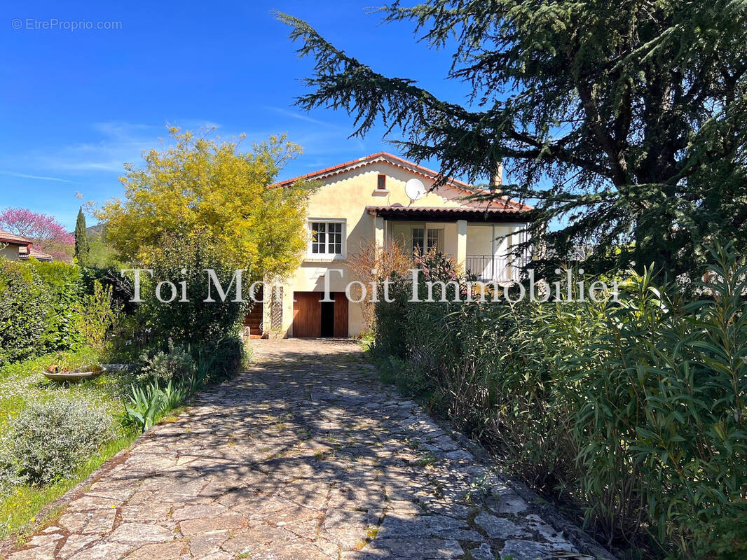 Maison à SAINT-HIPPOLYTE-DU-FORT