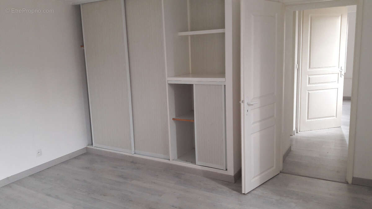 Appartement à SAINT-SULPICE-SUR-LEZE