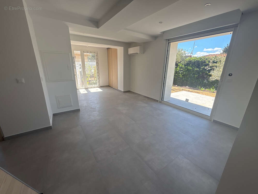 Appartement à SAINT-RAPHAEL