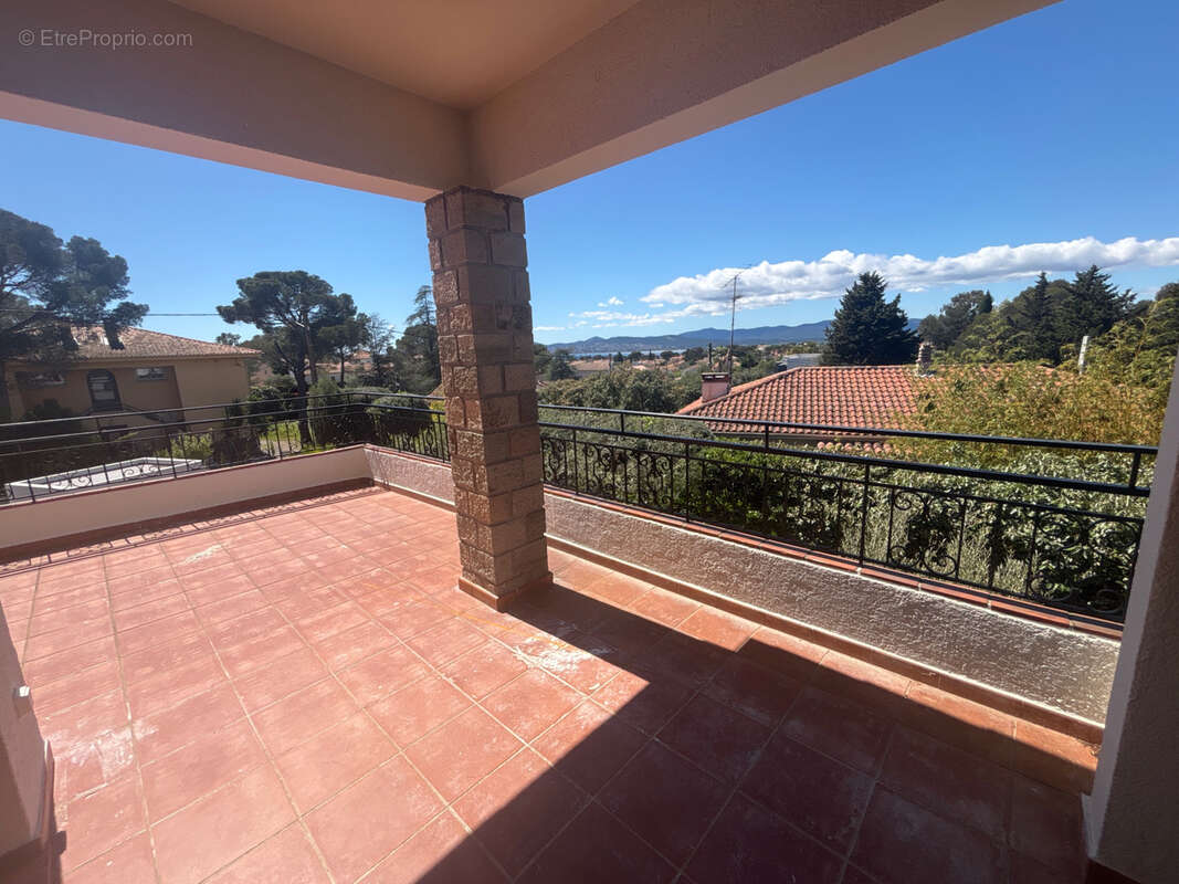 Appartement à SAINT-RAPHAEL