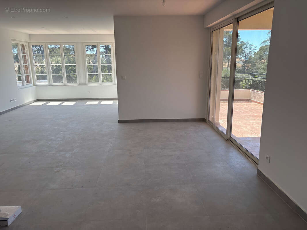 Appartement à SAINT-RAPHAEL