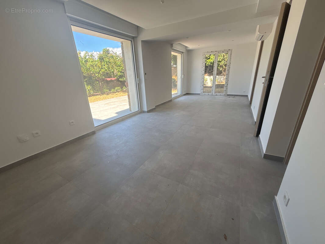 Appartement à SAINT-RAPHAEL