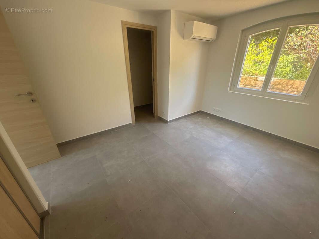 Appartement à SAINT-RAPHAEL