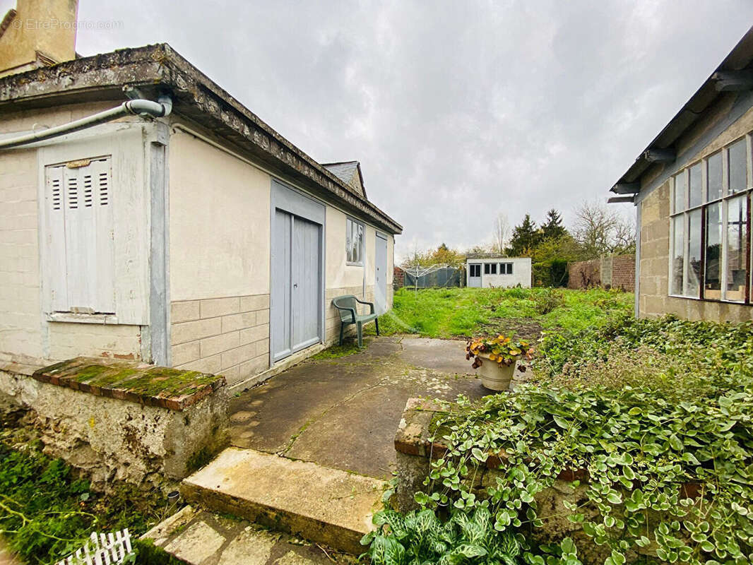 Maison à NEUILLE-PONT-PIERRE