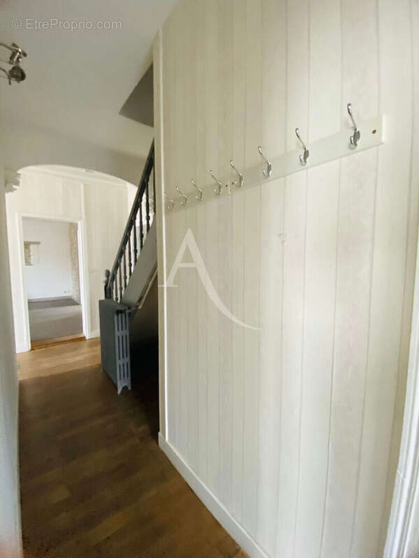 Maison à NEUILLE-PONT-PIERRE