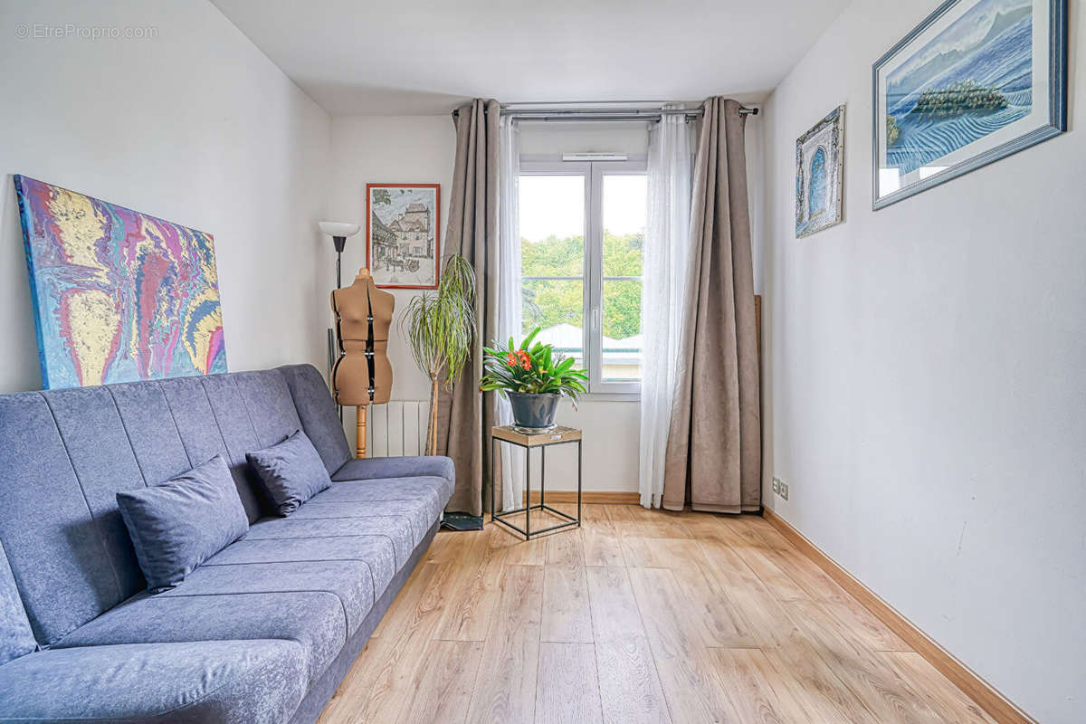 Appartement a louer le plessis-robinson - 3 pièce(s) - 71 m2 - Surfyn