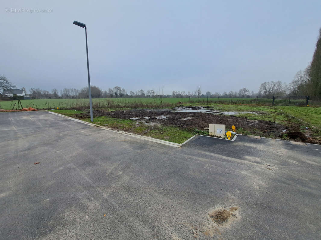 Terrain à FLINES-LEZ-RACHES