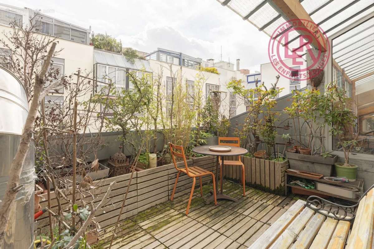 Appartement a louer paris-20e-arrondissement - 3 pièce(s) - 116 m2 - Surfyn