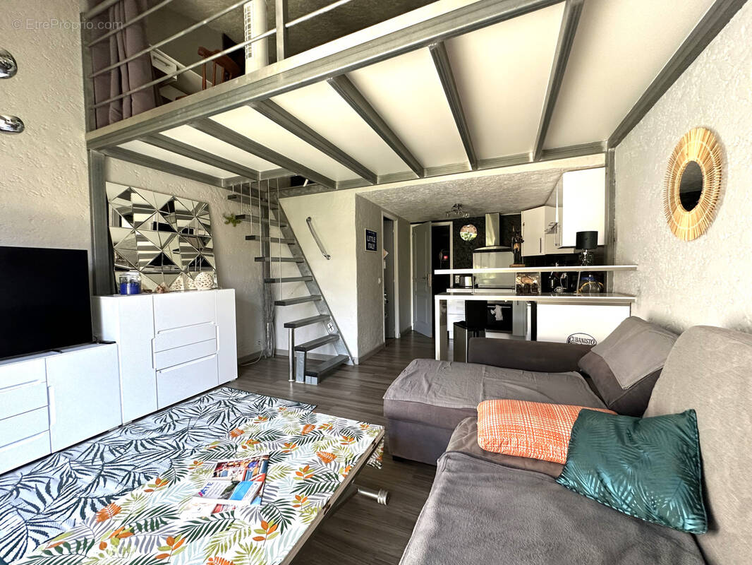 Maison à BORMES-LES-MIMOSAS