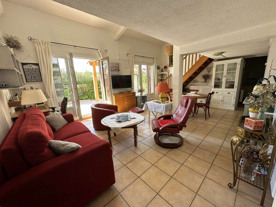 Maison à SAINT-CYPRIEN