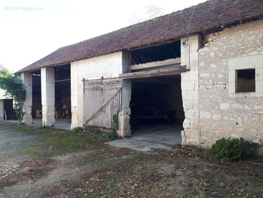 Maison à DANGE-SAINT-ROMAIN