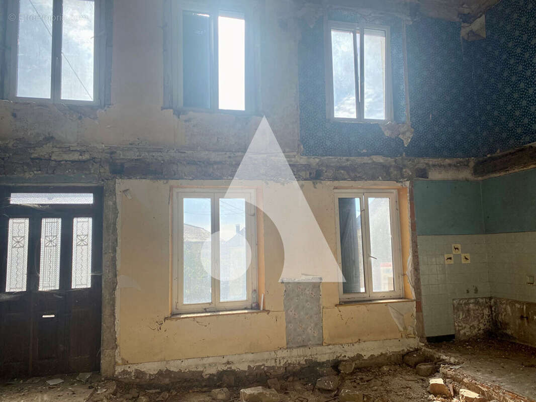 Maison à BLEURVILLE