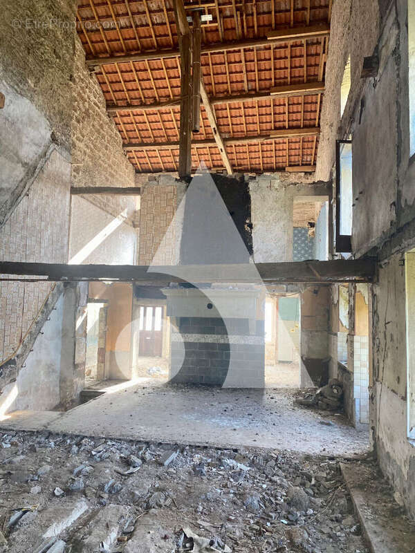 Maison à BLEURVILLE